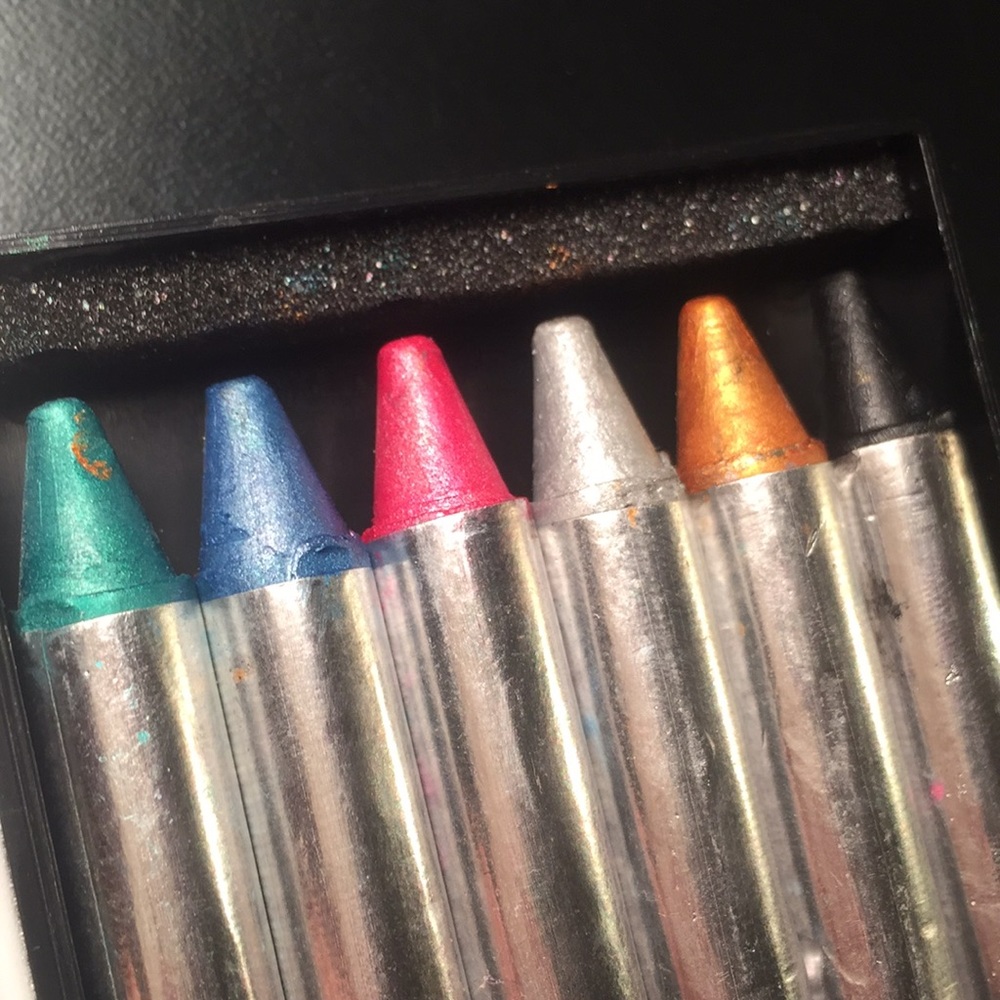 Free people face paint - Picture 3 of 5